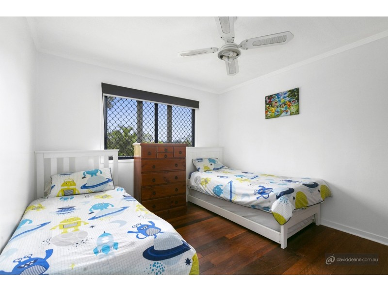 39 Joora Avenue, Petrie QLD 4502