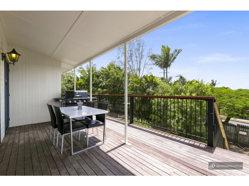 39 Joora Avenue, Petrie QLD 4502