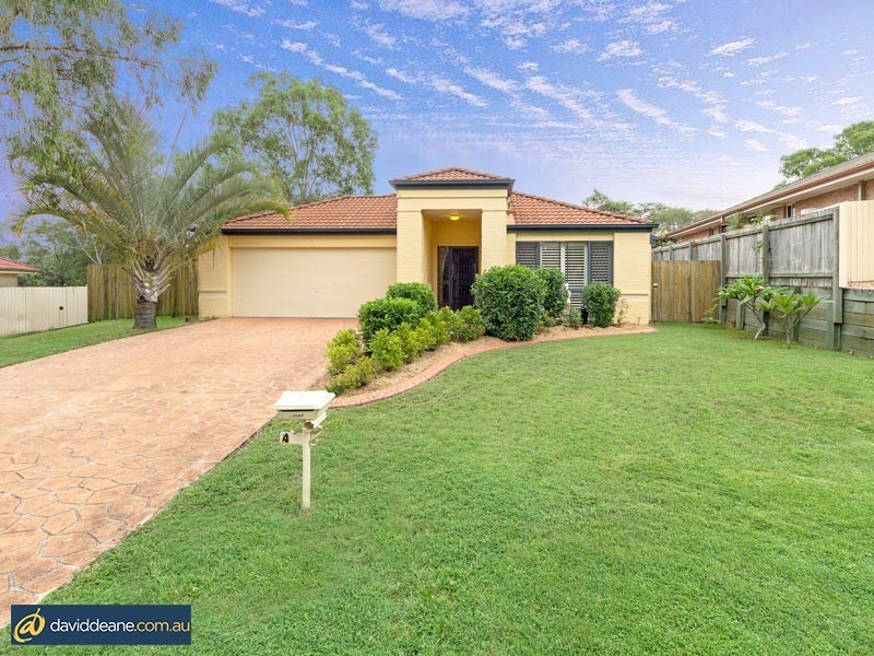 4 Myuna Pl, Petrie QLD 4502