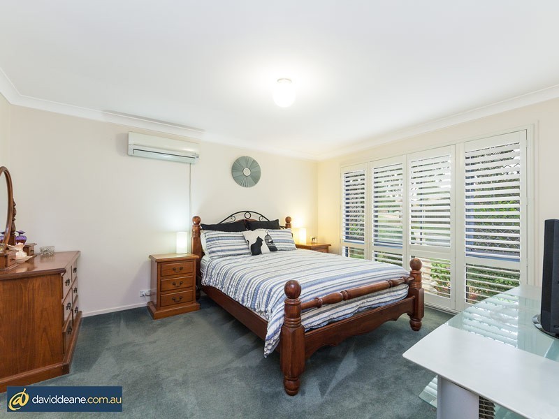 4 Myuna Pl, Petrie QLD 4502