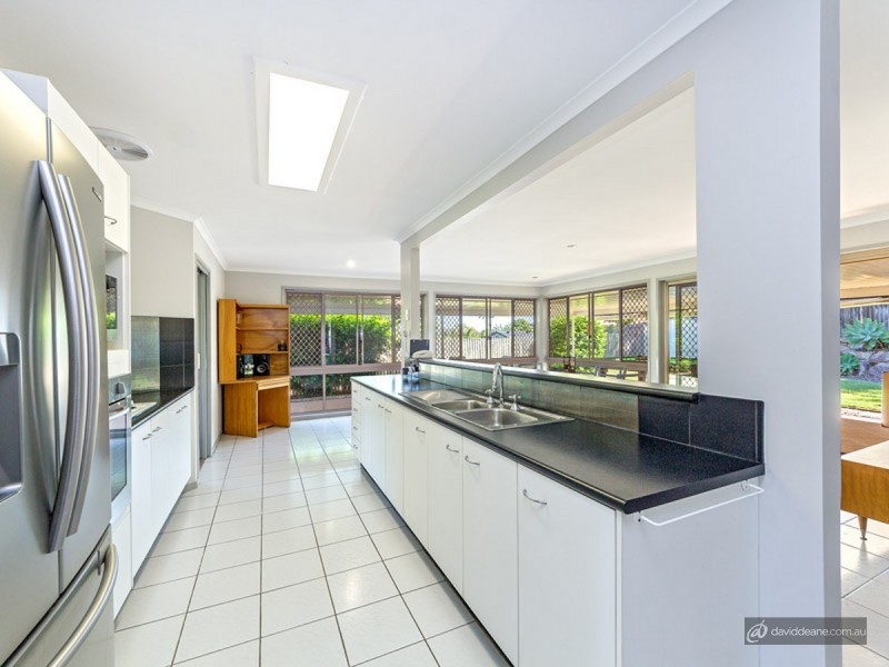 99 Rue Montaigne, Petrie QLD 4502