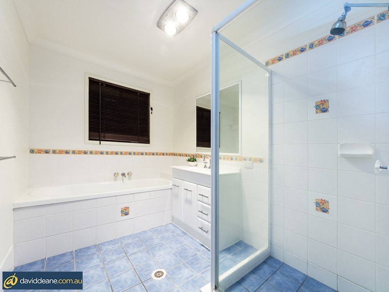 10 Feldsman Court, Petrie QLD 4502