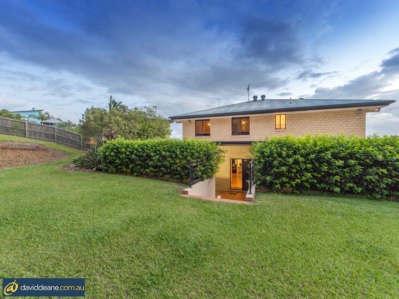10 Feldsman Court, Petrie QLD 4502