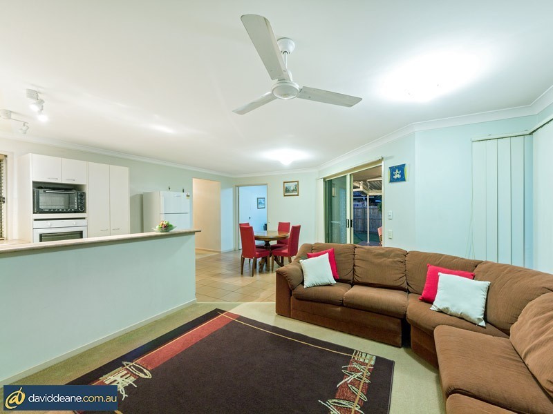 13 Mirrigan Court, Petrie QLD 4502