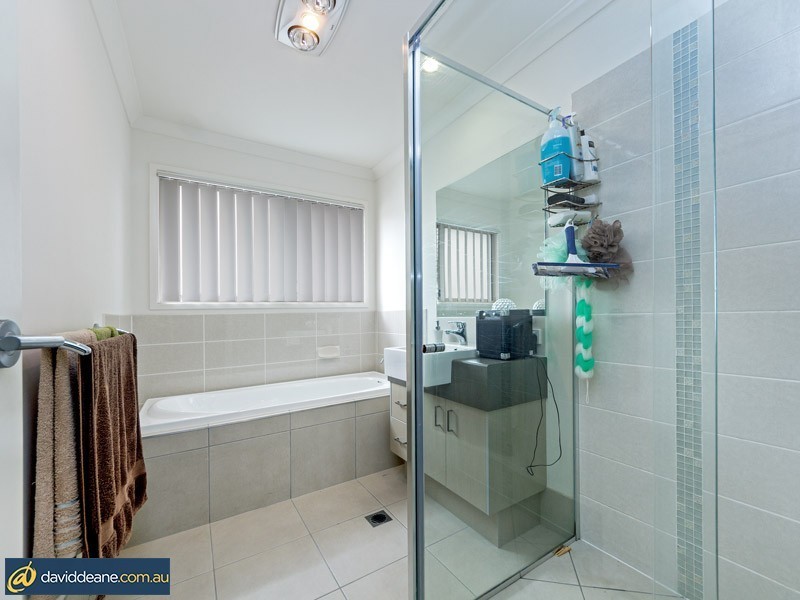 2 Tiara Place, Lawnton QLD 4501