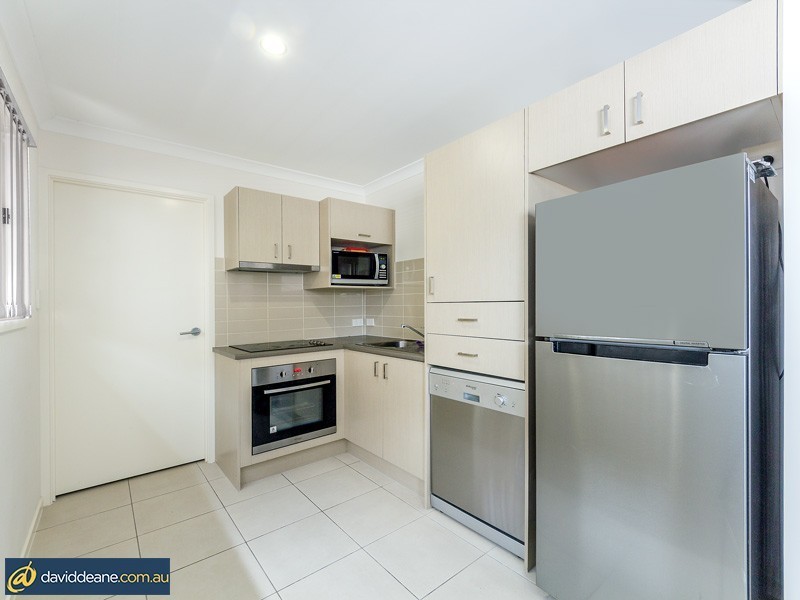 2 Tiara Place, Lawnton QLD 4501