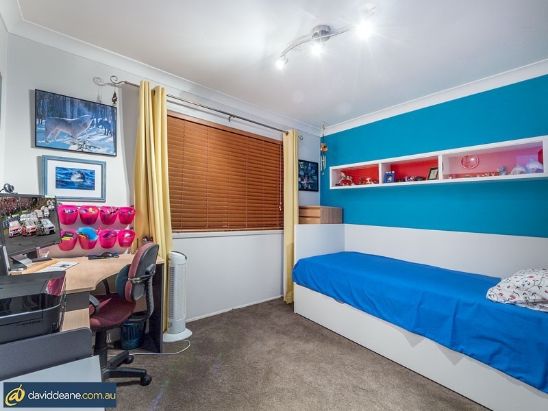 49 Valiant Crescent, Strathpine QLD 4500