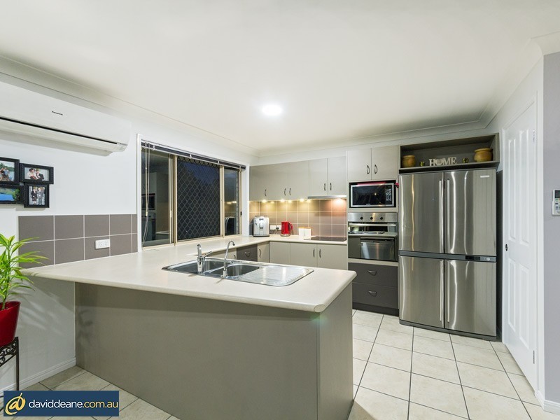 40 D’Aguilar Street, Petrie QLD 4502