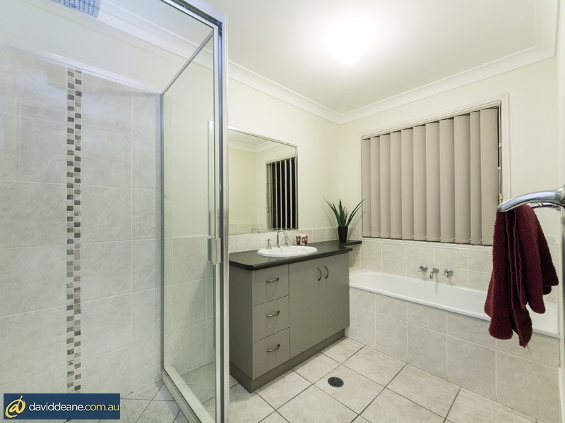 40 D’Aguilar Street, Petrie QLD 4502