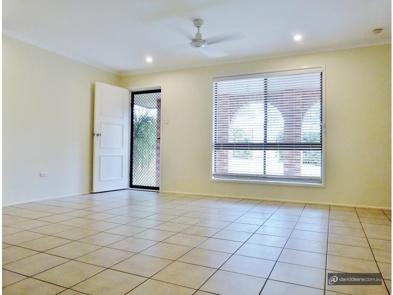 24 Beeville Rd, Petrie QLD 4502