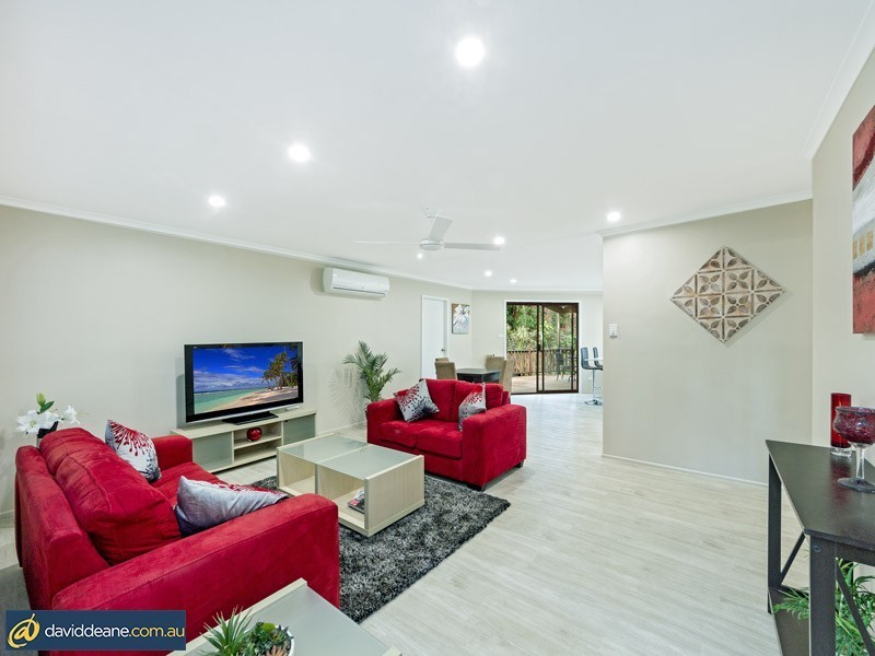 10 Victoria Court, Petrie QLD 4502