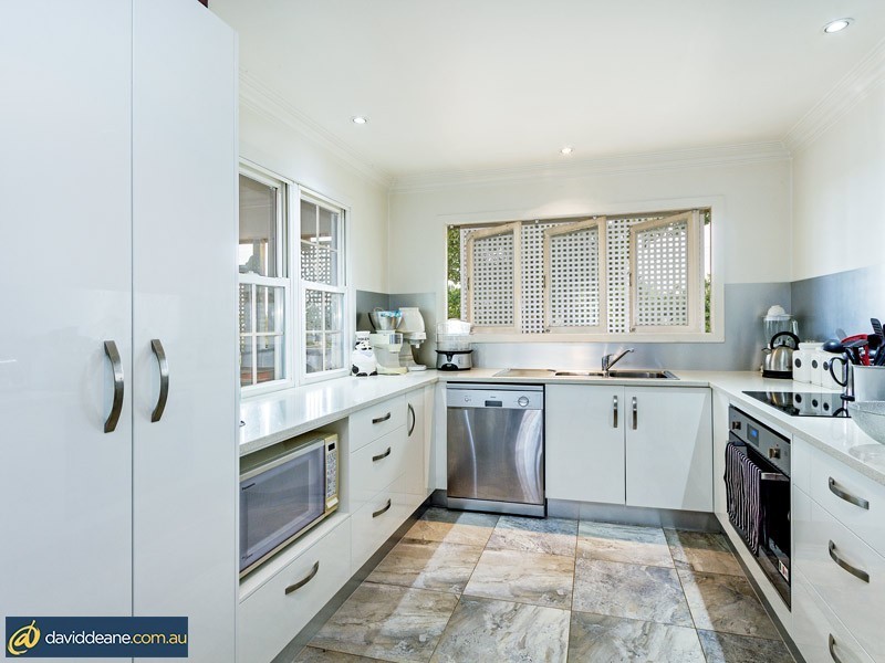 27 Spencer Street, Lawnton QLD 4501