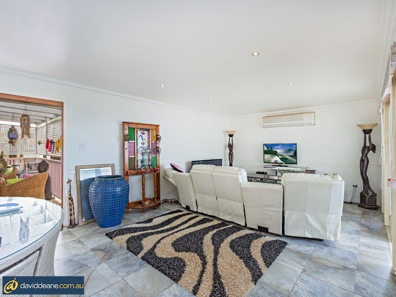27 Spencer Street, Lawnton QLD 4501