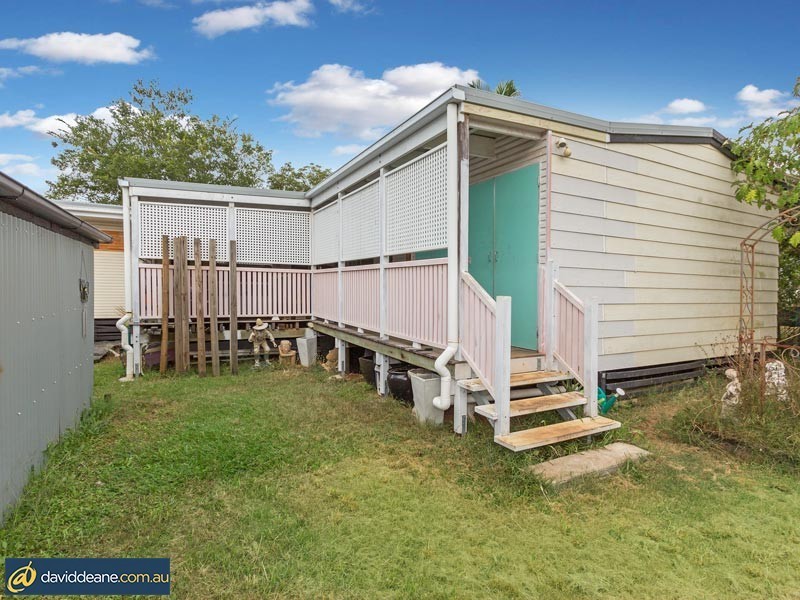 27 Spencer Street, Lawnton QLD 4501