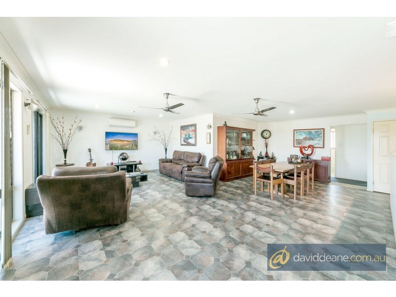 11 Feldsman Court, Petrie QLD 4502