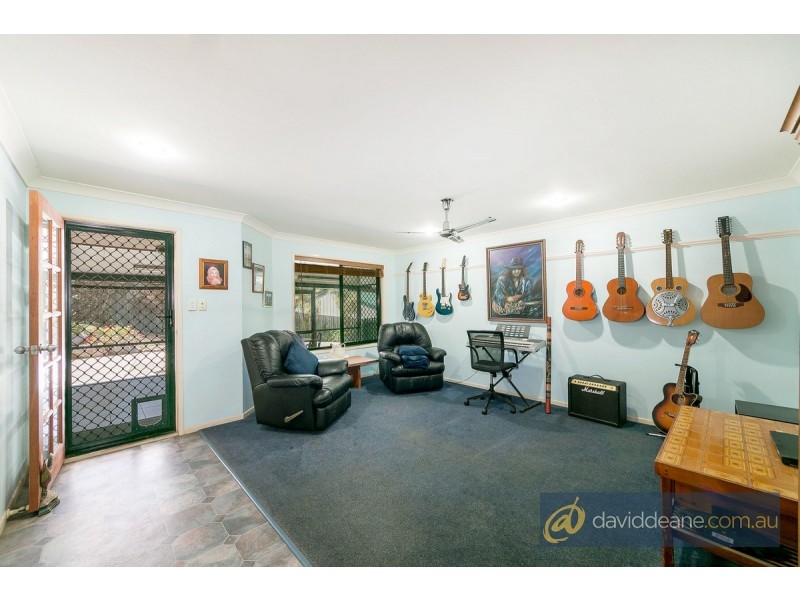 11 Feldsman Court, Petrie QLD 4502