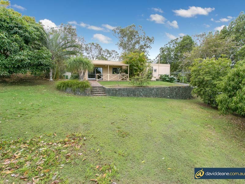 1027 Dayboro Road, Whiteside QLD 4503