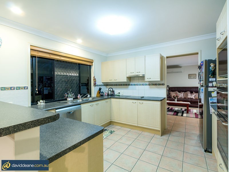 24 Raffindale Avenue, Dakabin QLD 4503