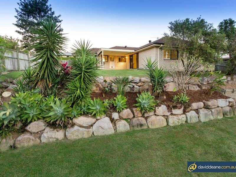 53 Hunter Circuit, Petrie QLD 4502
