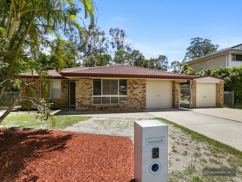 5 Wombat Court, Lawnton QLD 4501