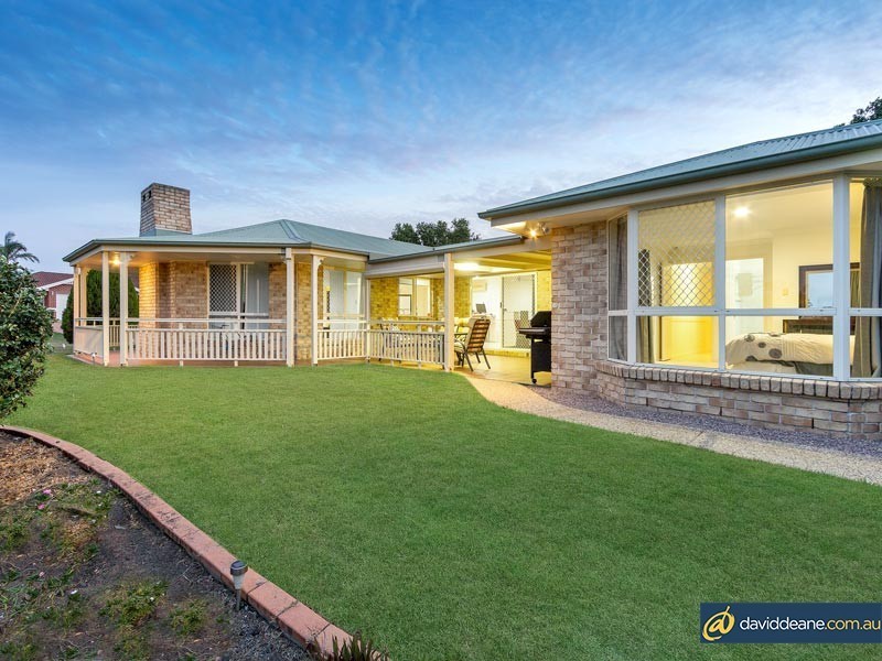 8 Mohr Court, Petrie QLD 4502