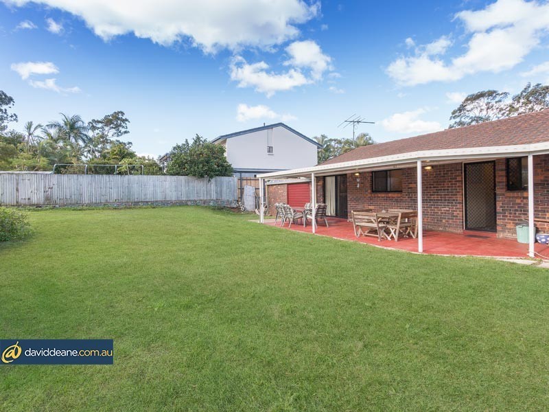 16 Lindfield Drive, Petrie QLD 4502