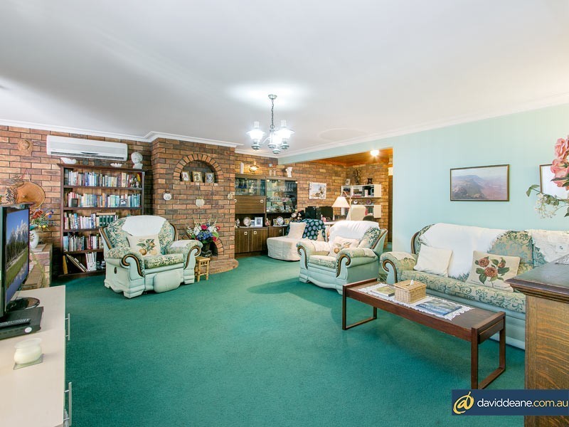 42 Windrest Street, Strathpine QLD 4500