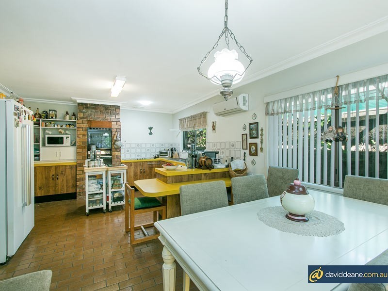 42 Windrest Street, Strathpine QLD 4500