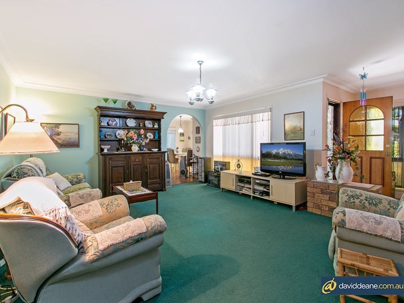 42 Windrest Street, Strathpine QLD 4500
