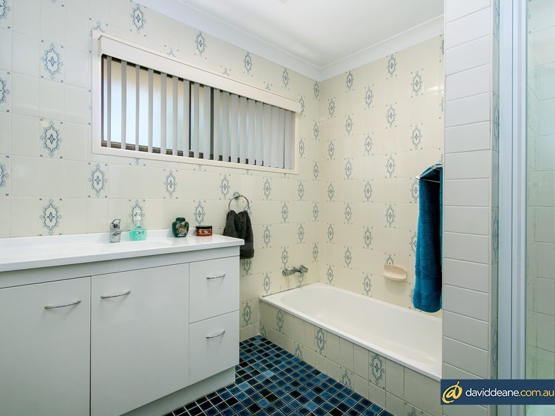 42 Windrest Street, Strathpine QLD 4500