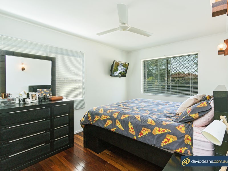 26 Valiant Crescent, Strathpine QLD 4500
