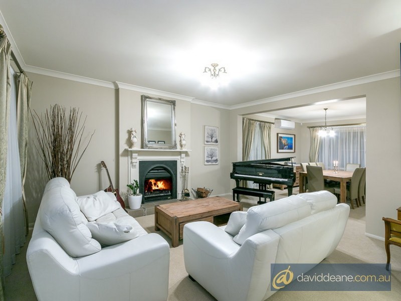 2 Kruger Court, Petrie QLD 4502