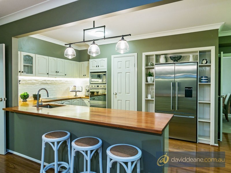 2 Kruger Court, Petrie QLD 4502