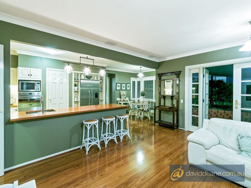 2 Kruger Court, Petrie QLD 4502