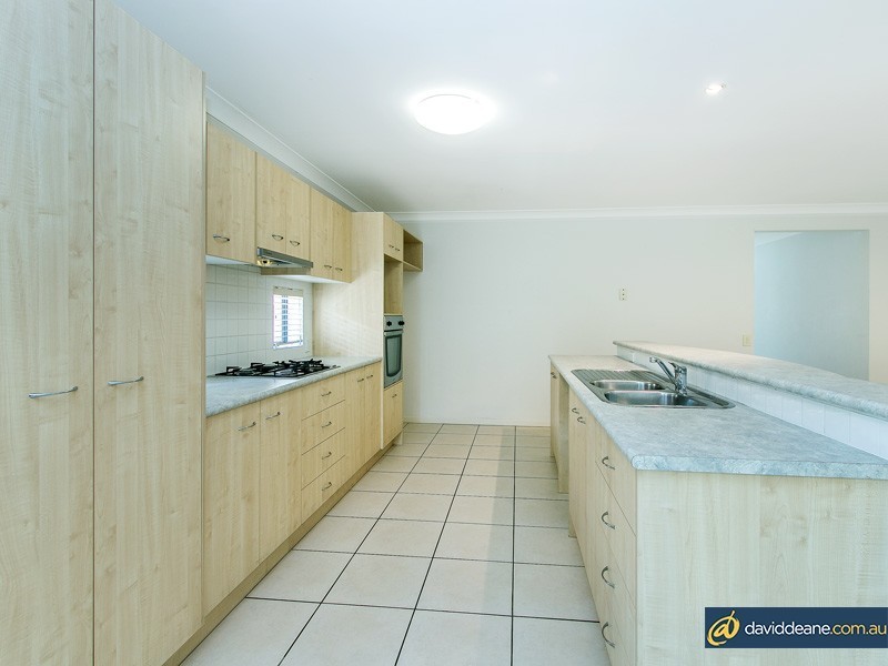 3/3 Tamari Place, Petrie QLD 4502