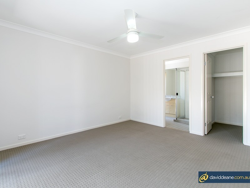 3/3 Tamari Place, Petrie QLD 4502