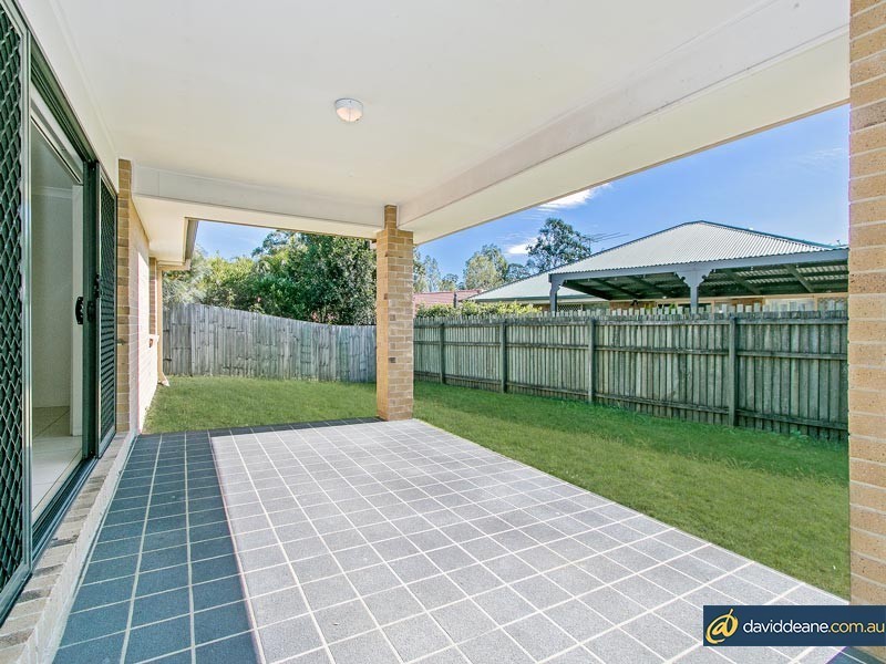 3/3 Tamari Place, Petrie QLD 4502