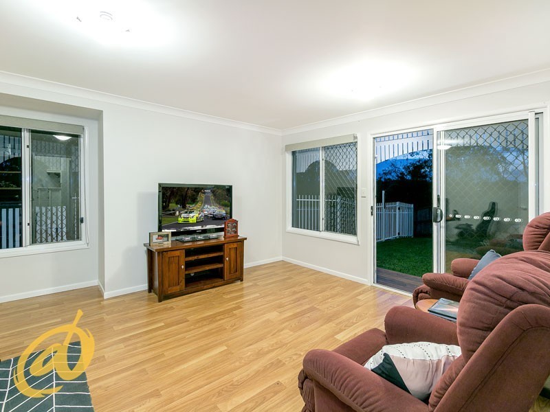 5 Chester Court, Petrie QLD 4502