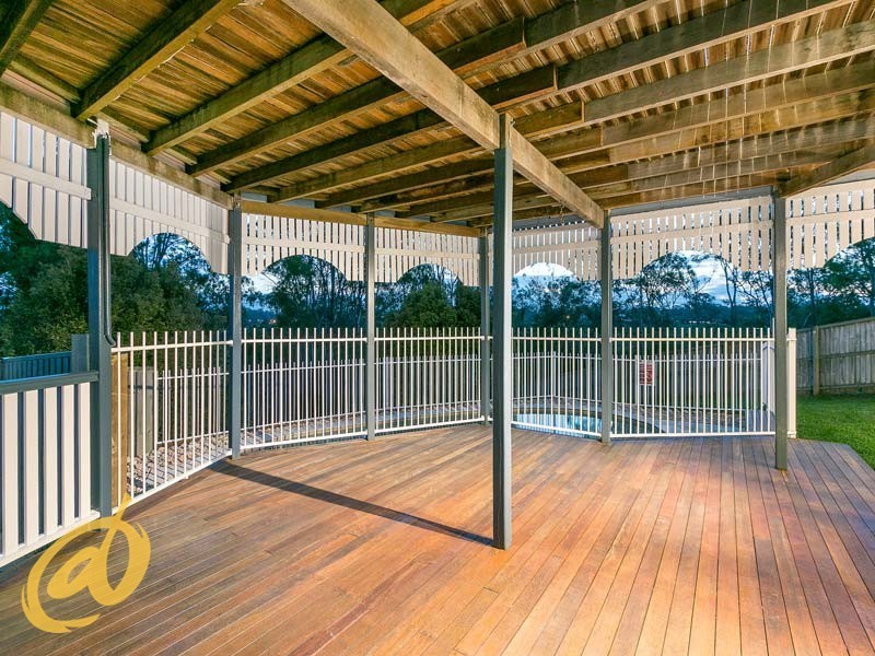 5 Chester Court, Petrie QLD 4502