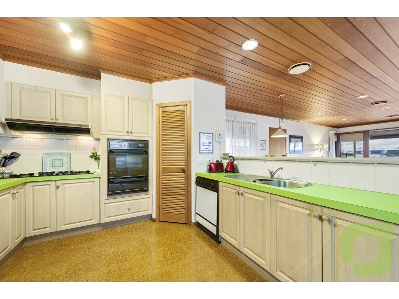 65 The Strand, Newport VIC 3015