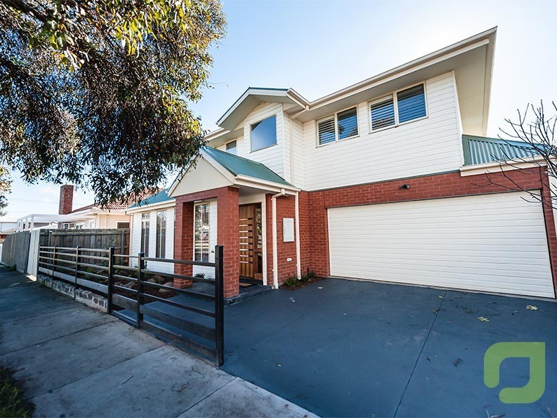 74 Margaret Street, Newport VIC 3015