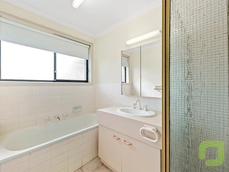 27 Saddington Avenue, Hoppers Crossing VIC 3029