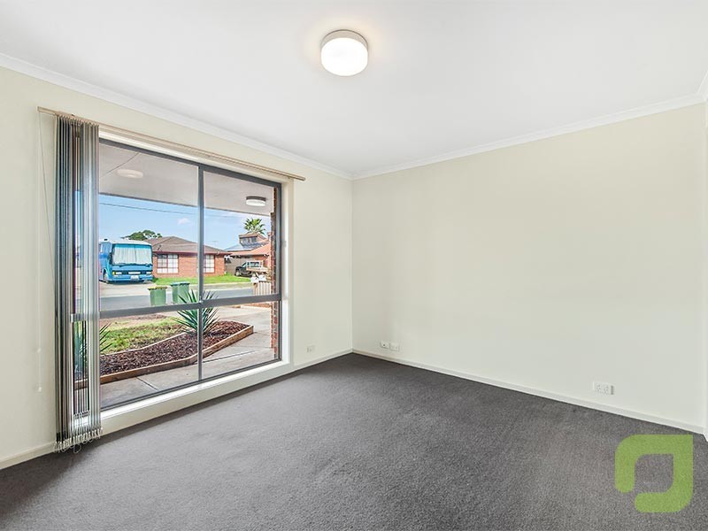 27 Saddington Avenue, Hoppers Crossing VIC 3029