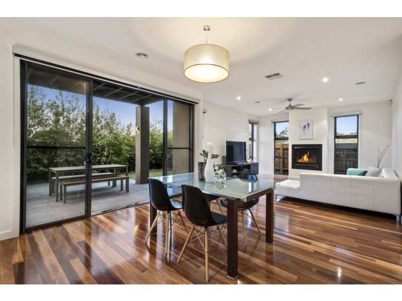 25 Sunset Drive, Williamstown VIC 3016