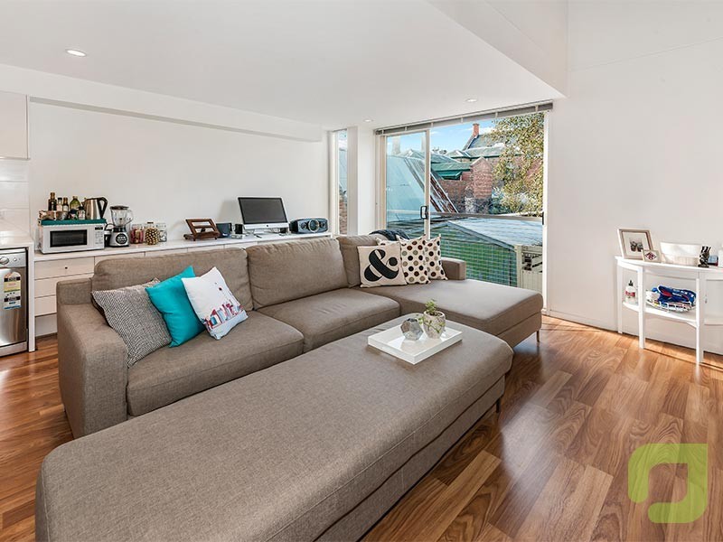 11/2 Thompson Street, Williamstown VIC 3016