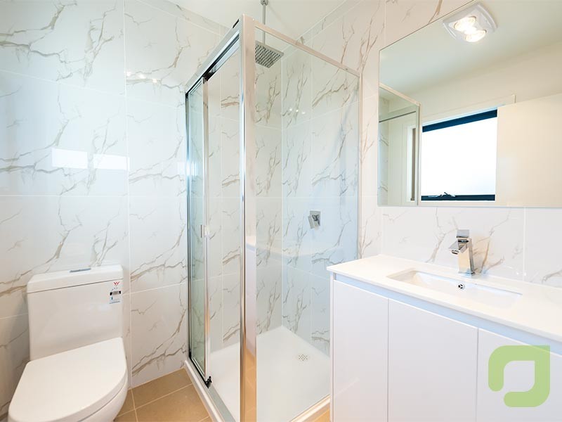 2/11 Edmund Street, Maidstone VIC 3012