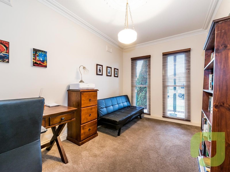 8 Uren Court, Williamstown VIC 3016