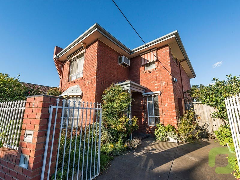 4 Maclean Street, Williamstown VIC 3016