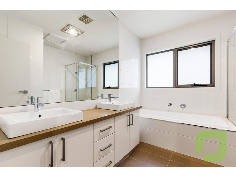 64A Vernon Street, South Kingsville VIC 3015