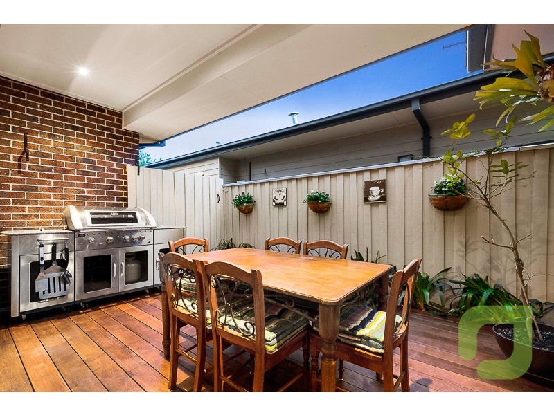 64A Vernon Street, South Kingsville VIC 3015